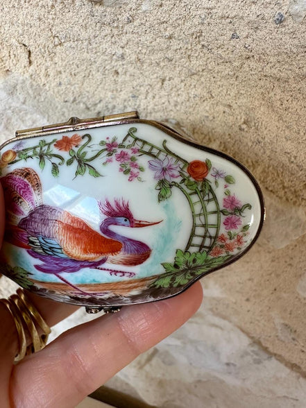 Exquisite Hand Painted Limoges Trinket Box